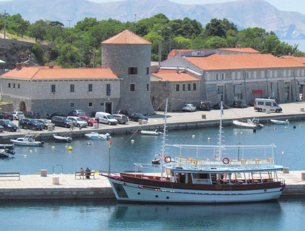 Apartment Danijela Senj  Εξωτερικό φωτογραφία